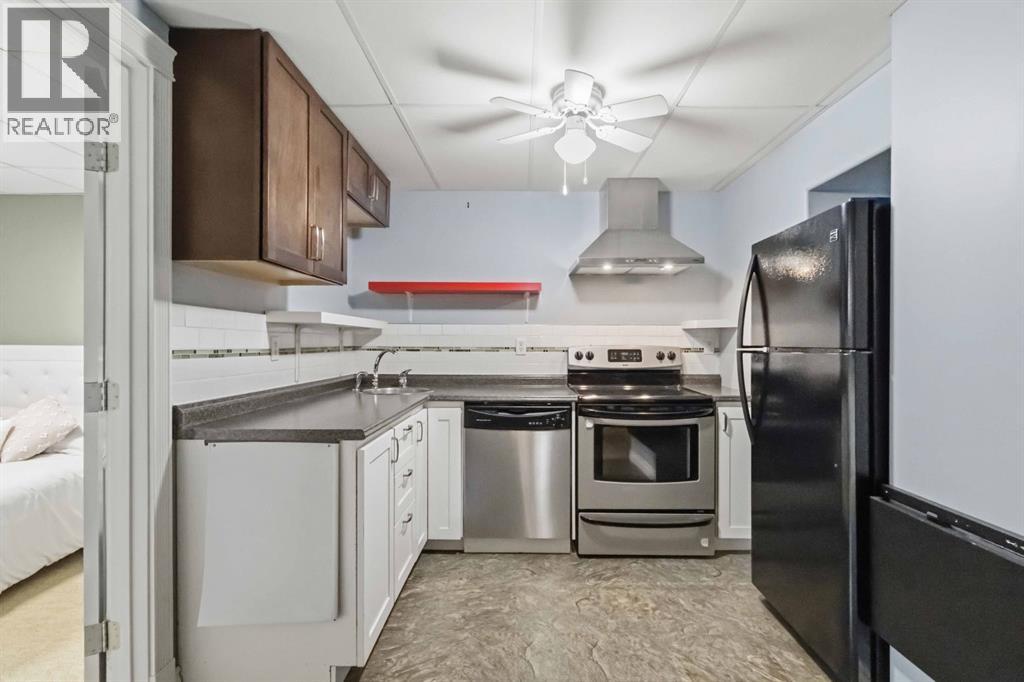 108 Ermine Crescent — photo 30