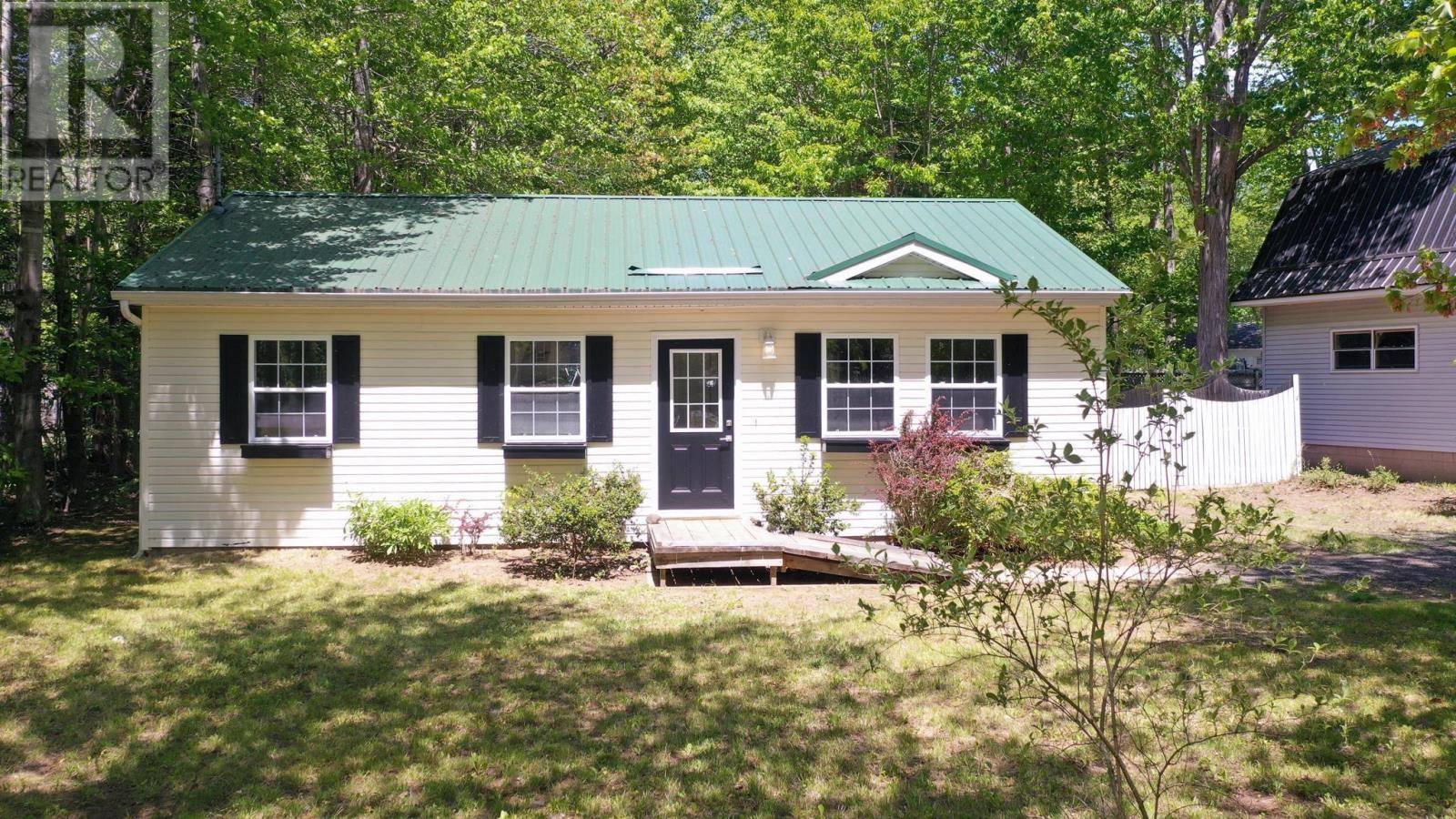Property photo of 95 Colonial Drive