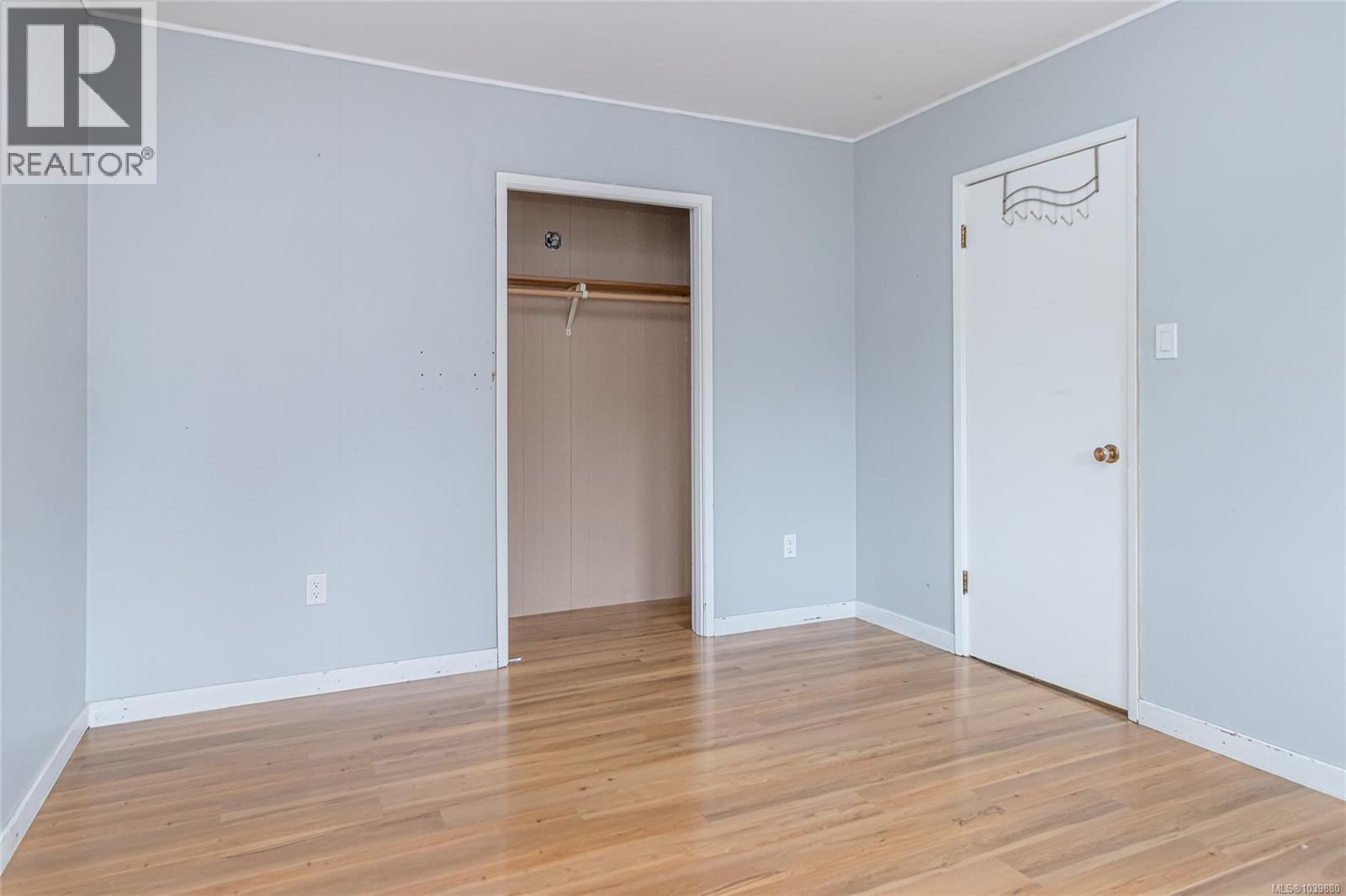 862 Barclay Cres - 22