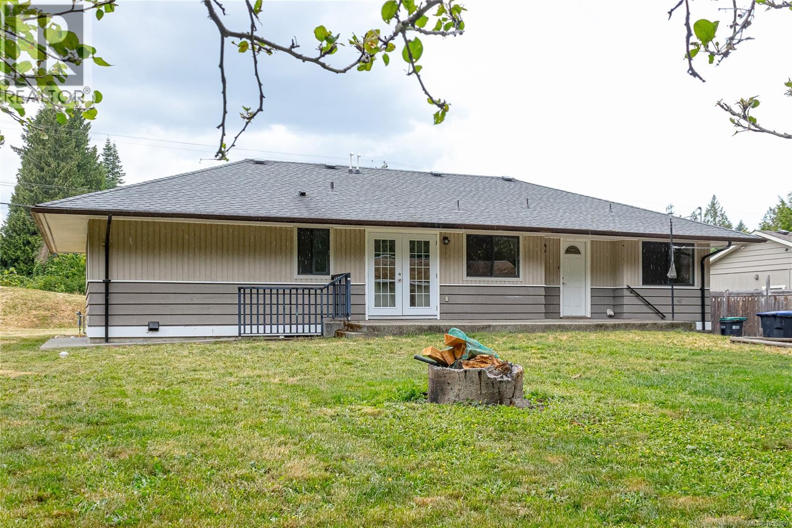862 Barclay Cres - 32