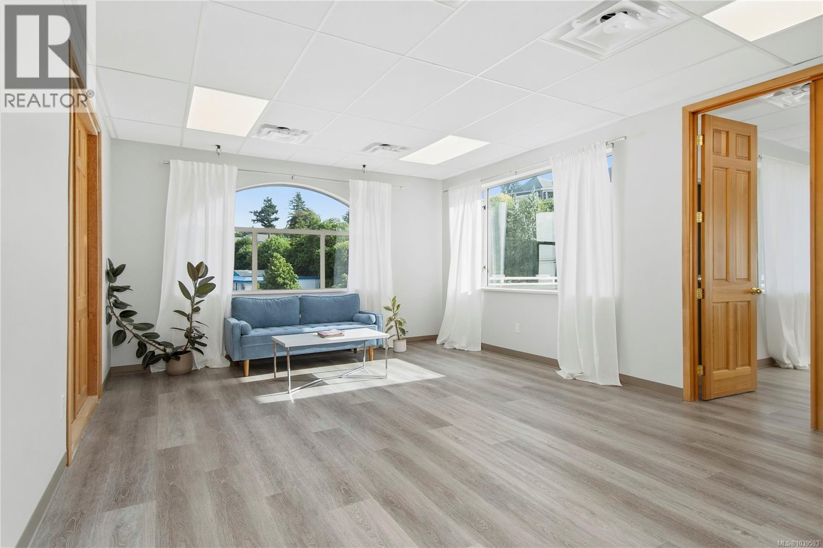 304 871 Island Hwy, Campbell River — photo 3