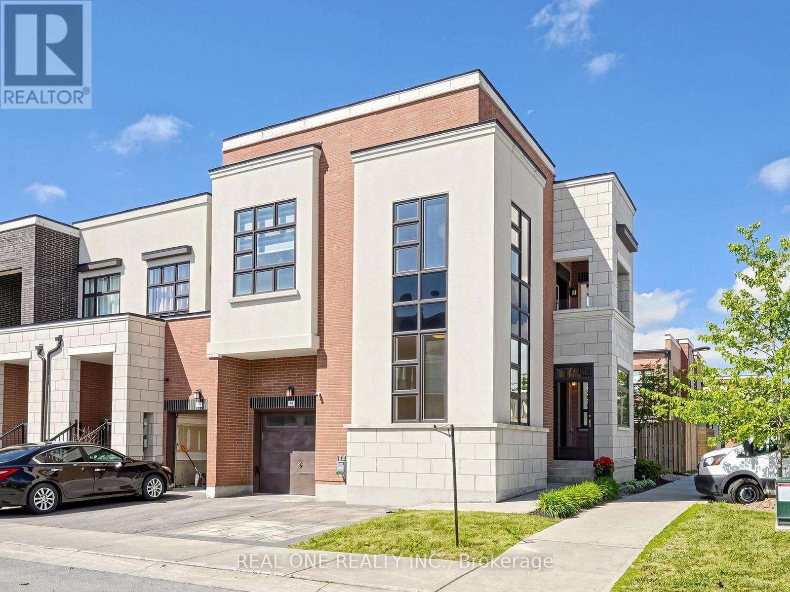 85 CAUSLAND LANE - 1