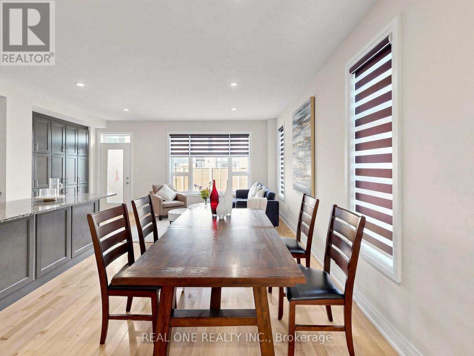 85 CAUSLAND LANE - 14