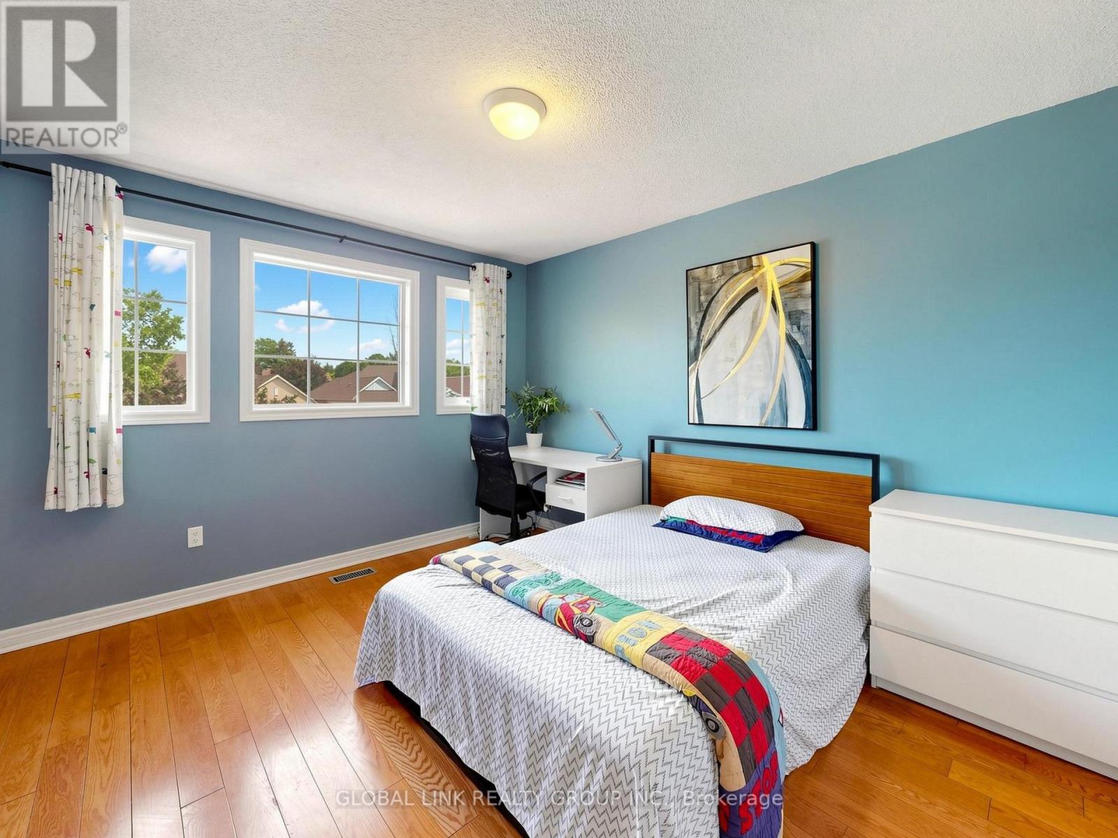 53 JACOB WAY - 30