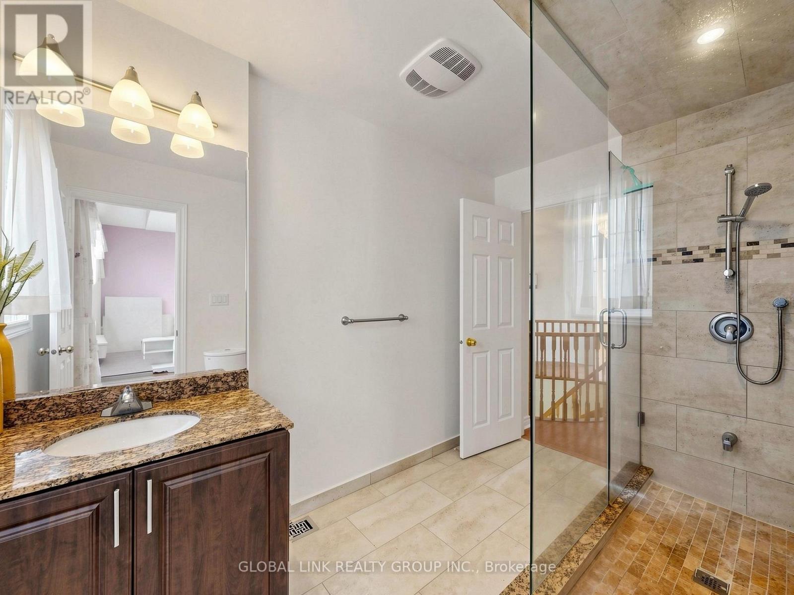 53 JACOB WAY - 38