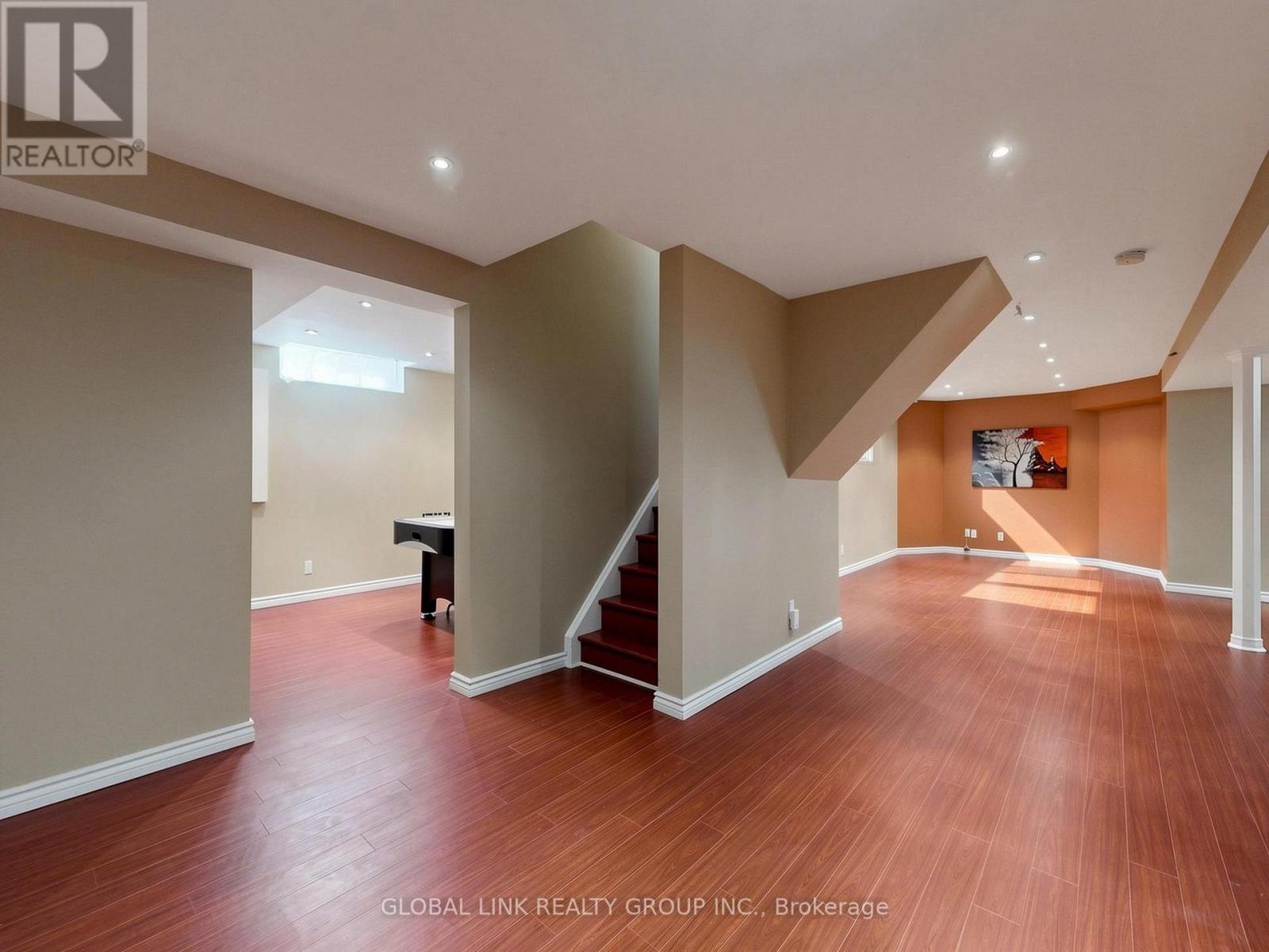 53 JACOB WAY - 40