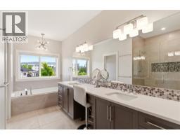 Foyer - 777 Acadia Street, Kelowna, BC V1V0A8 Photo 25