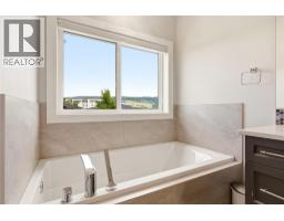 777 Acadia Street, Kelowna, BC V1V0A8 Photo 27