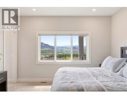 777 Acadia Street, Kelowna, BC V1V0A8 Photo 29