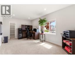 777 Acadia Street, Kelowna, BC V1V0A8 Photo 42
