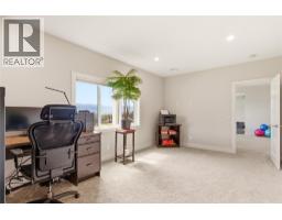 777 Acadia Street, Kelowna, BC V1V0A8 Photo 43
