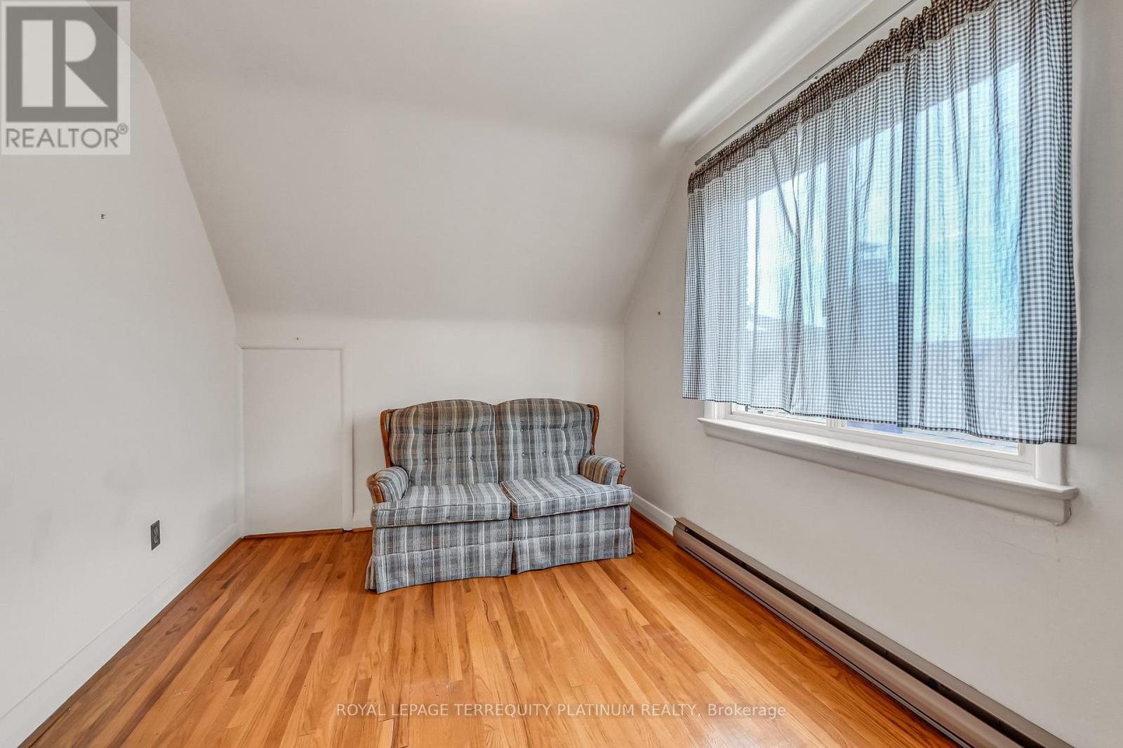 4 SUNRAY CRESCENT - 12