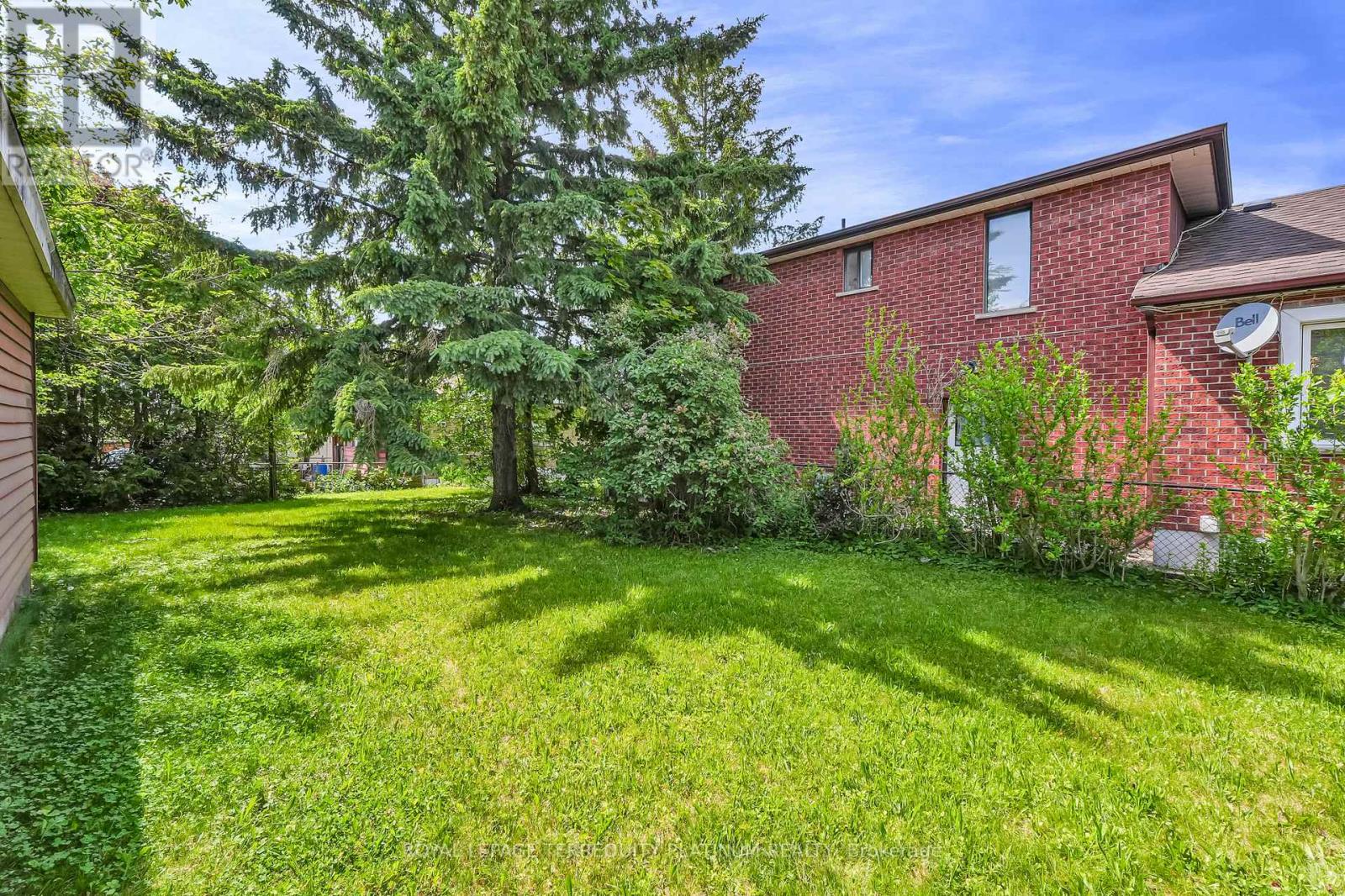 4 SUNRAY CRESCENT - 24