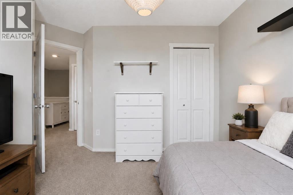 20 Kinlea Common NW — photo 33