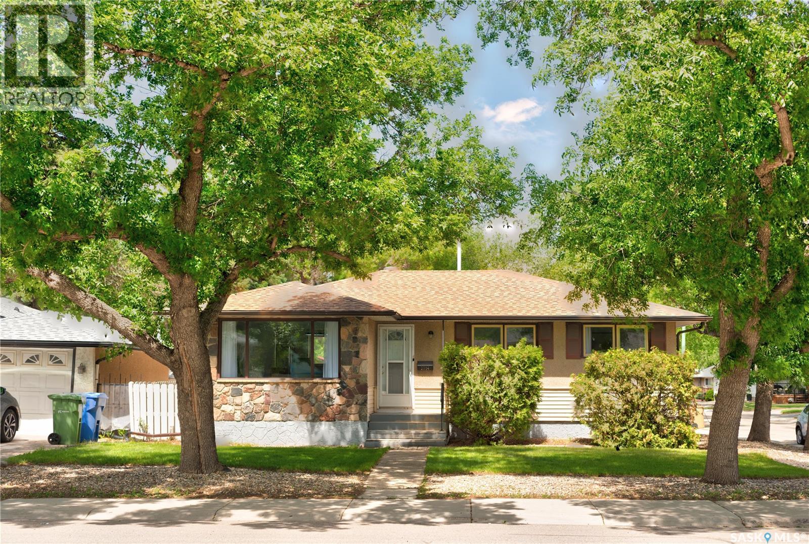 2314 DEWDNEY AVENUE E - 1