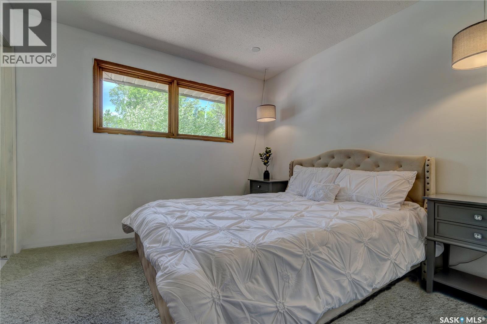 2314 DEWDNEY AVENUE E - 18