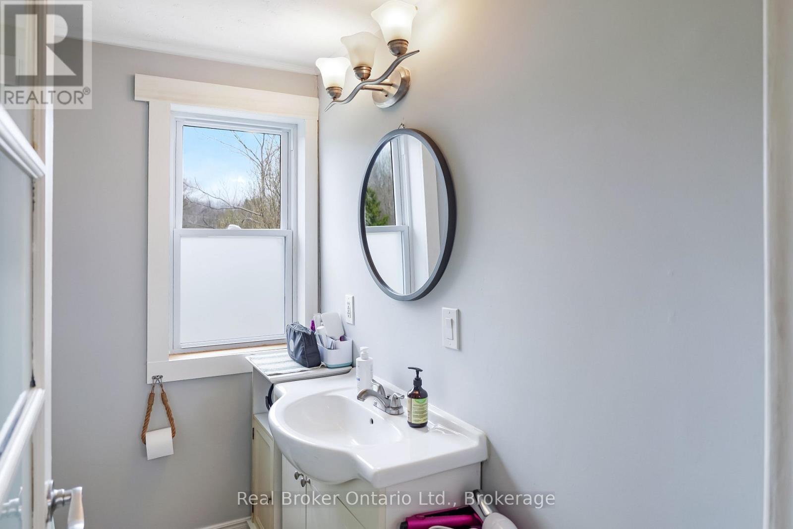397 27TH STREET W - 17