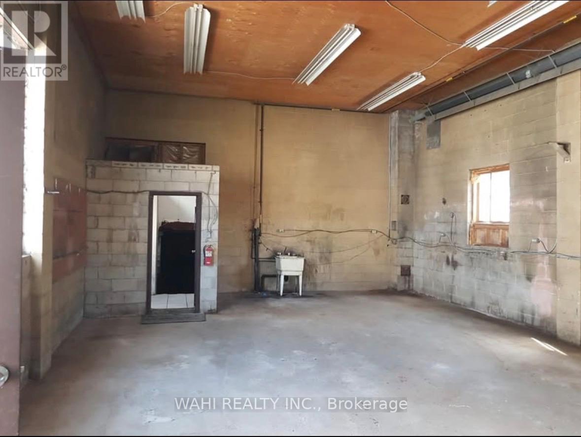 209 BREITHAUPT STREET - 14