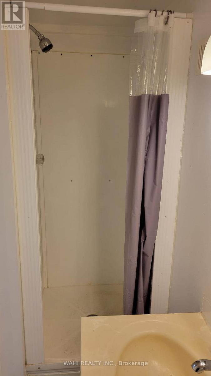209 BREITHAUPT STREET - 7