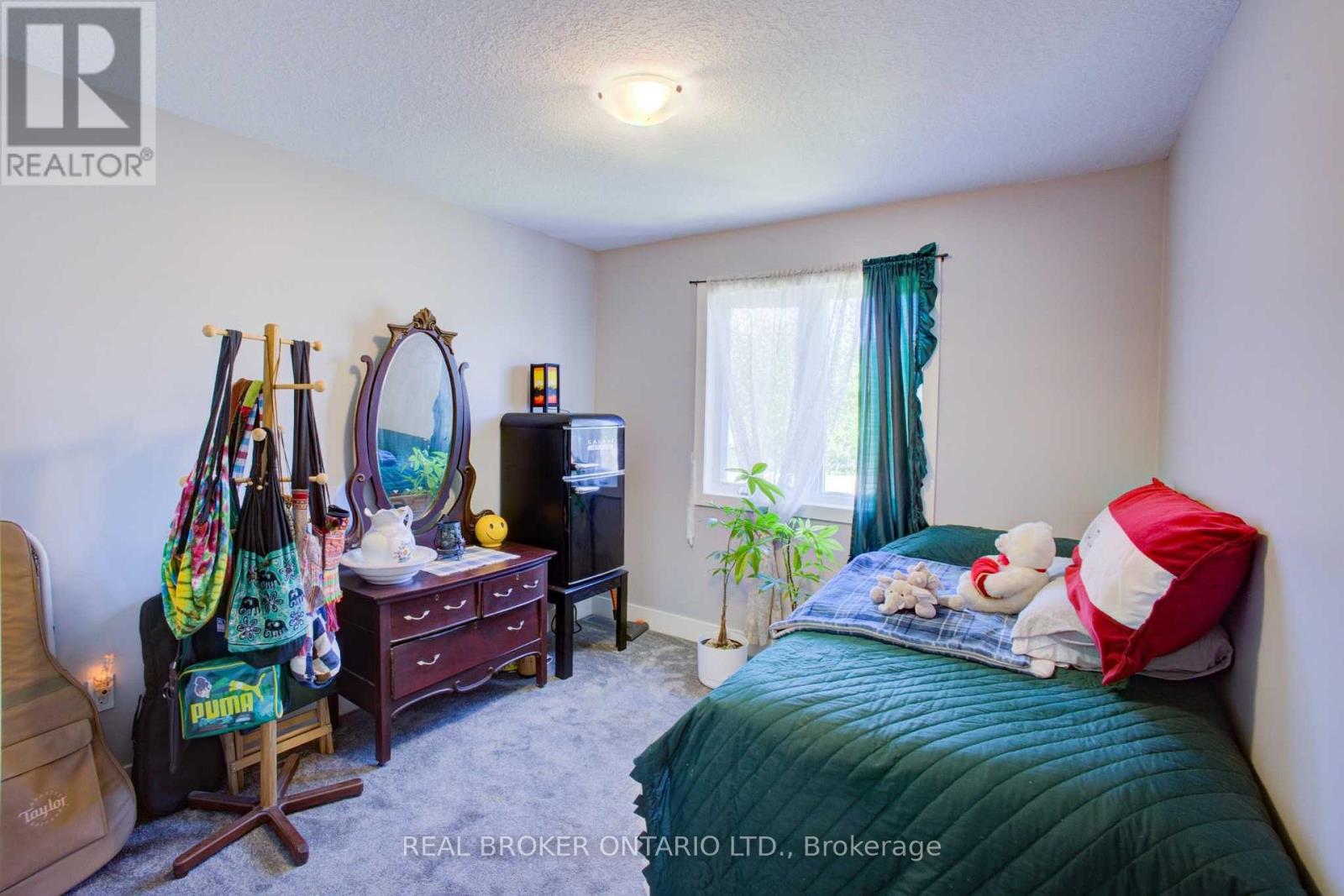 123 EGAN AVENUE - 23