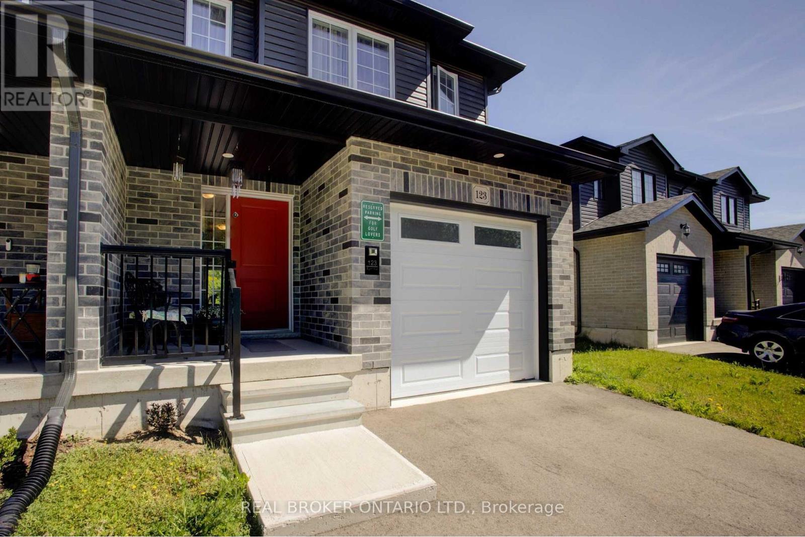 123 EGAN AVENUE - 3