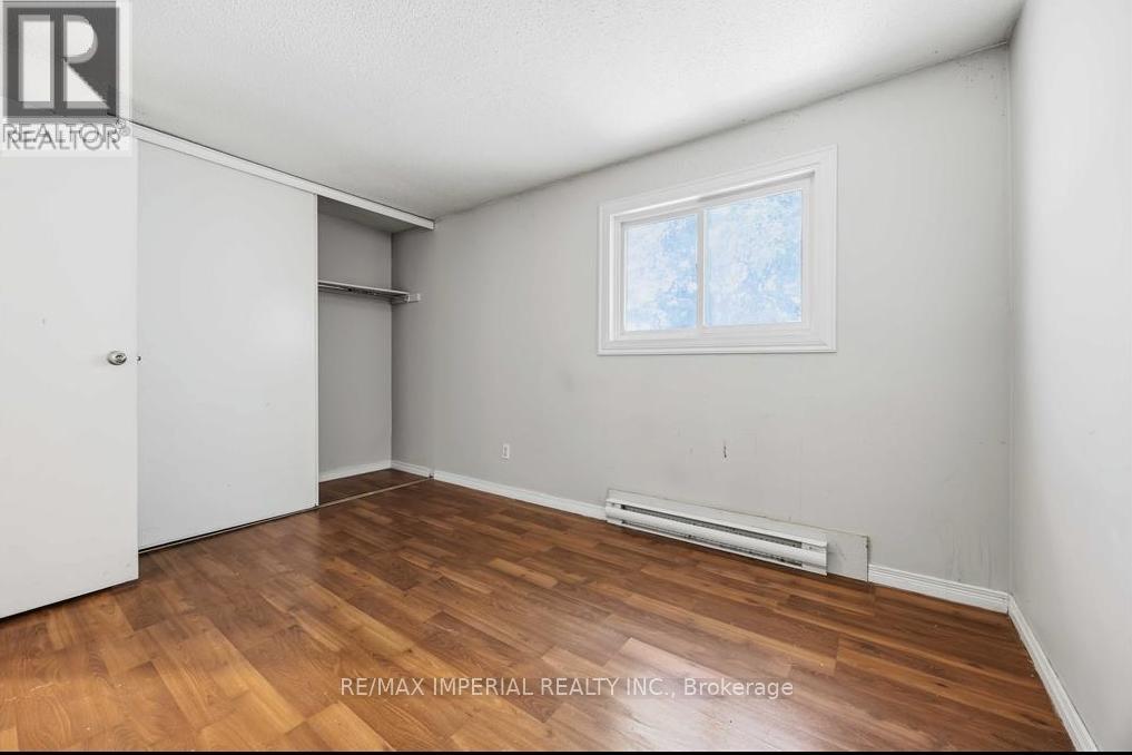 #301 42 HAMPTON AVENUE - 6