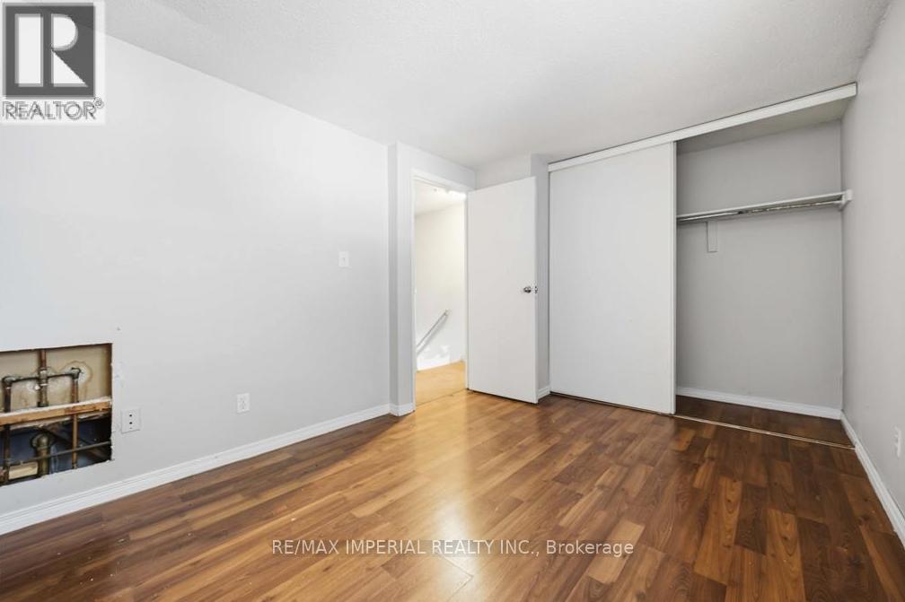 #301 42 HAMPTON AVENUE - 7