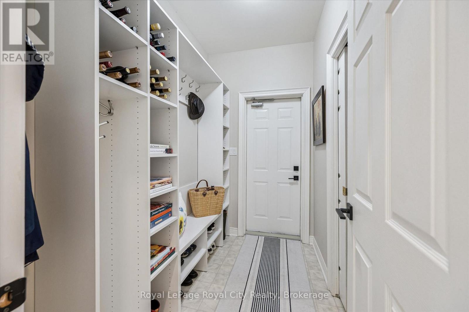 #11 25 MANOR PARK CRESCENT - 14