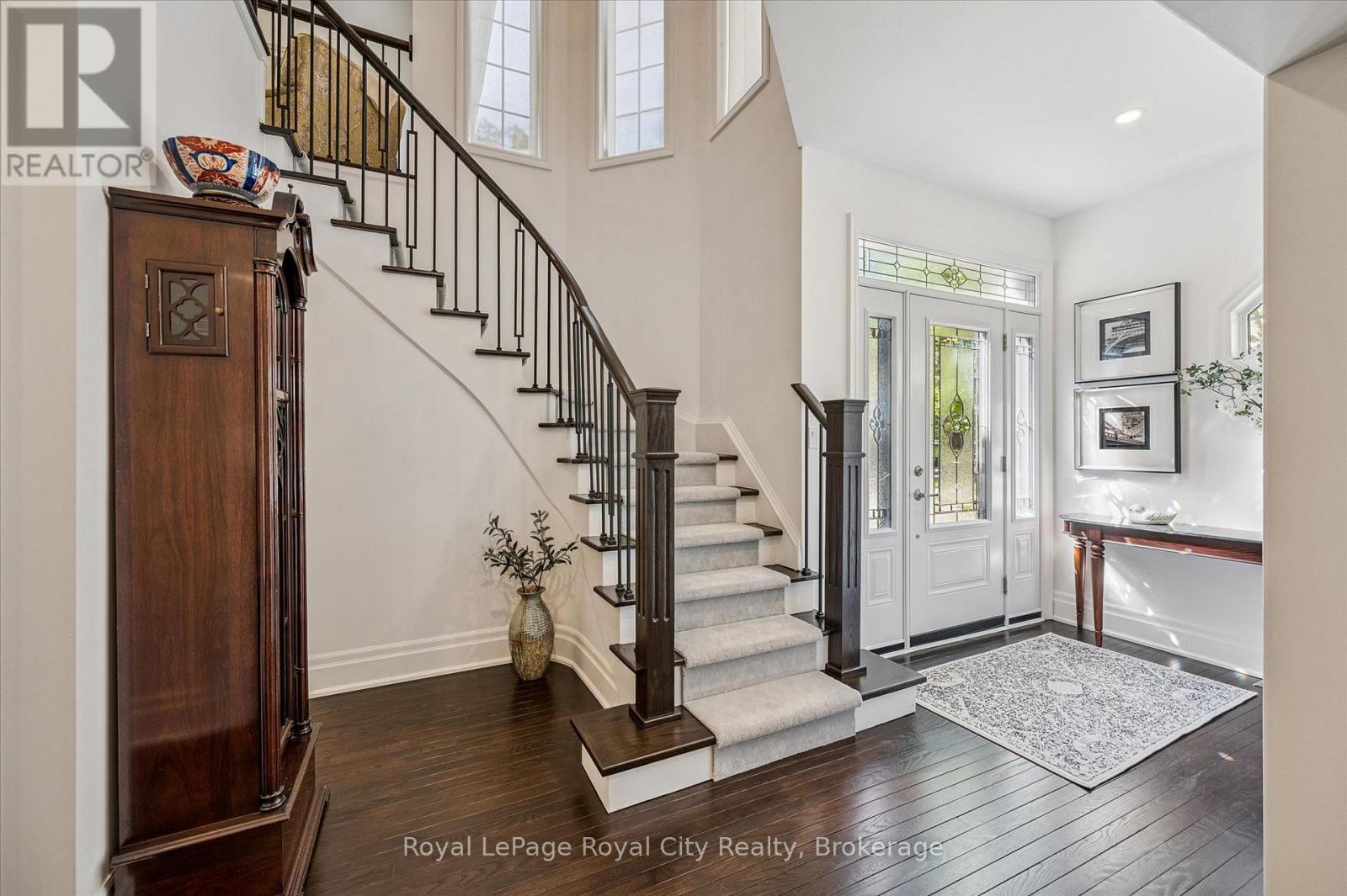 #11 25 MANOR PARK CRESCENT - 16