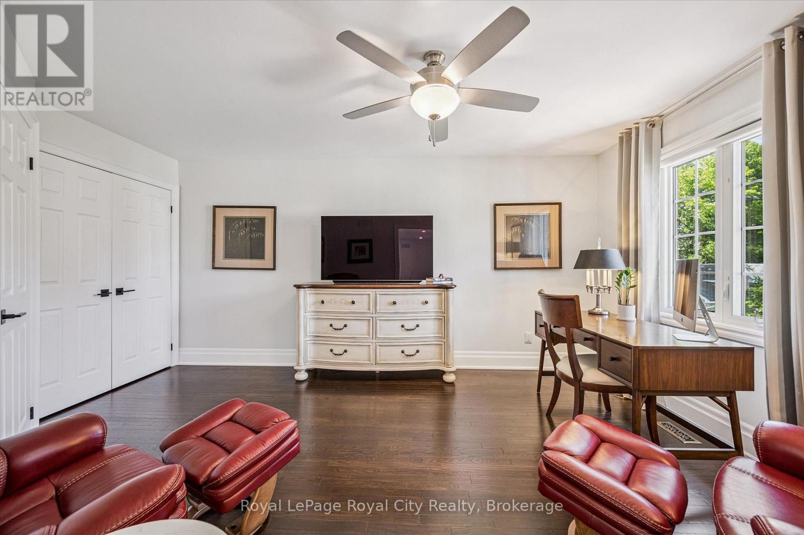 #11 25 MANOR PARK CRESCENT - 20