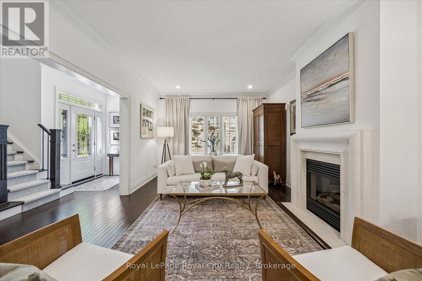 #11 25 MANOR PARK CRESCENT - 7
