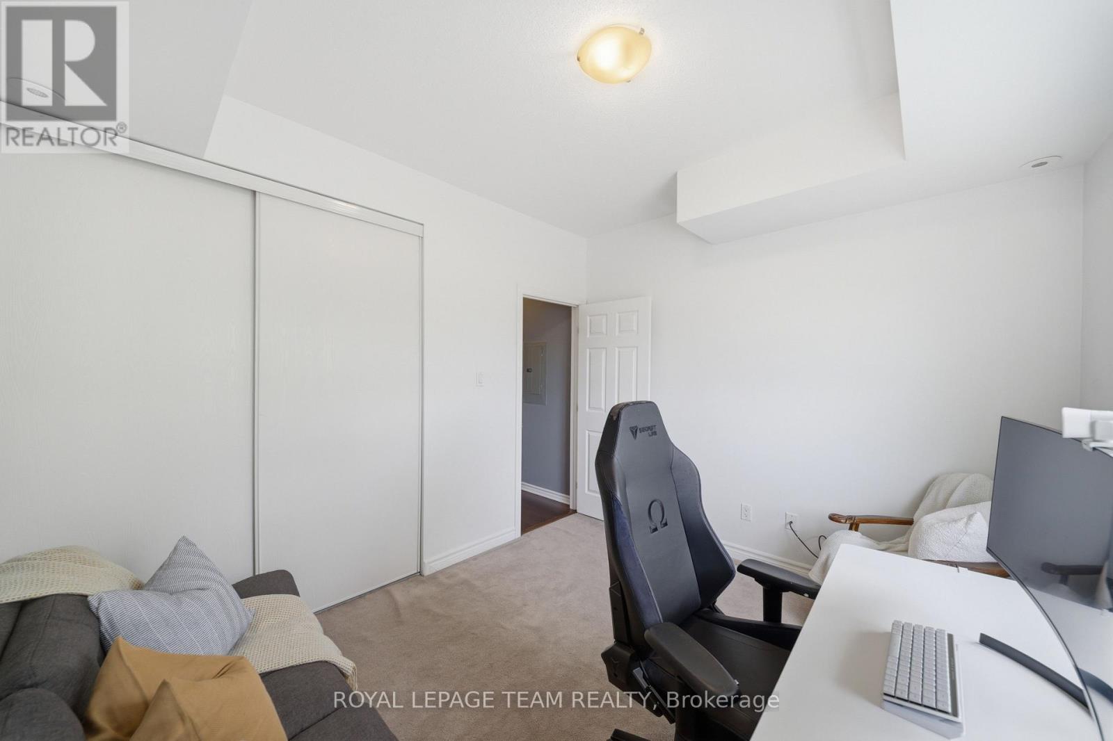 2 Bed, 1 Bath House for Sale in Ottawa – 9 – 165 WATERBRIDGE DRIVE, Ottawa – MLS# X13421534 - Image 15