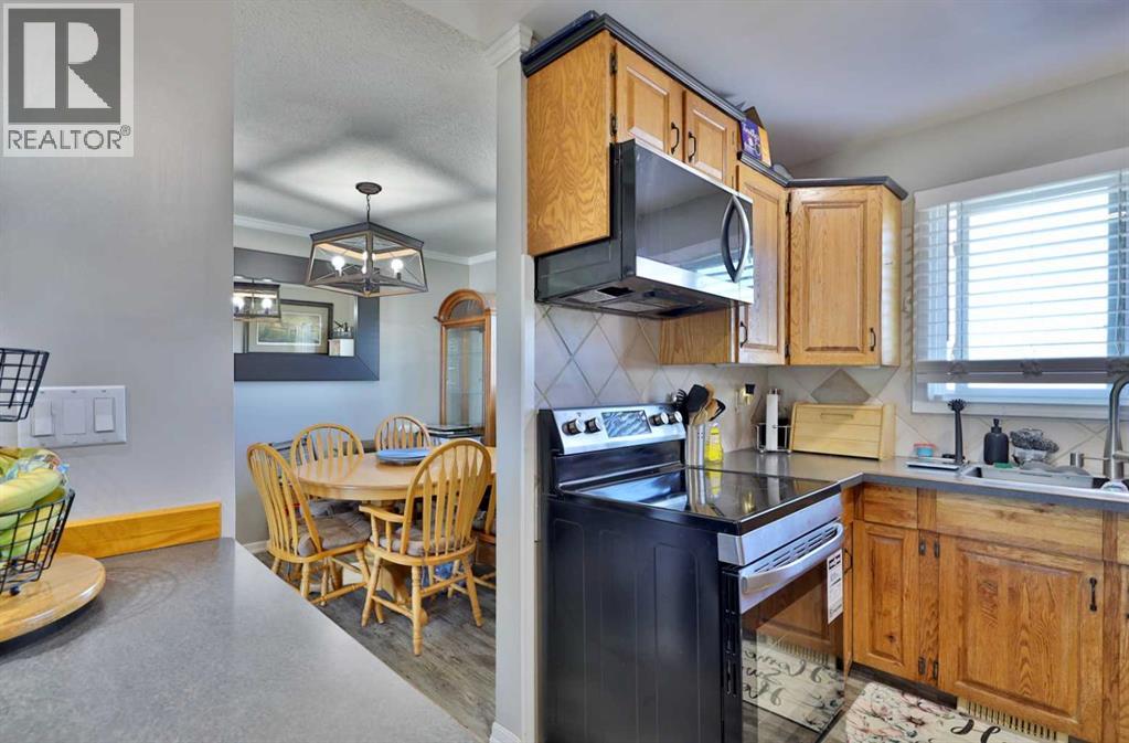 229 Parkview Dr — photo 12