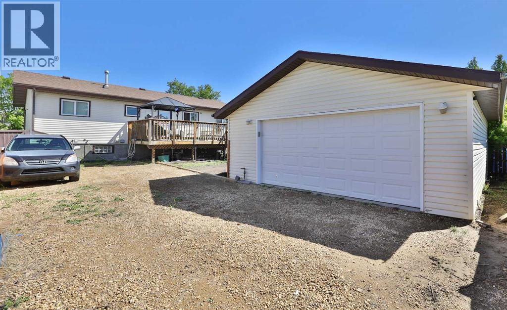 229 Parkview Dr — photo 33