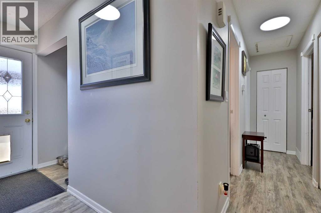 229 Parkview Dr — photo 13
