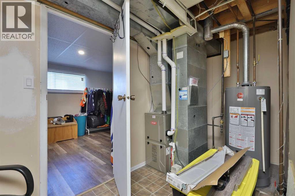 229 Parkview Dr — photo 27
