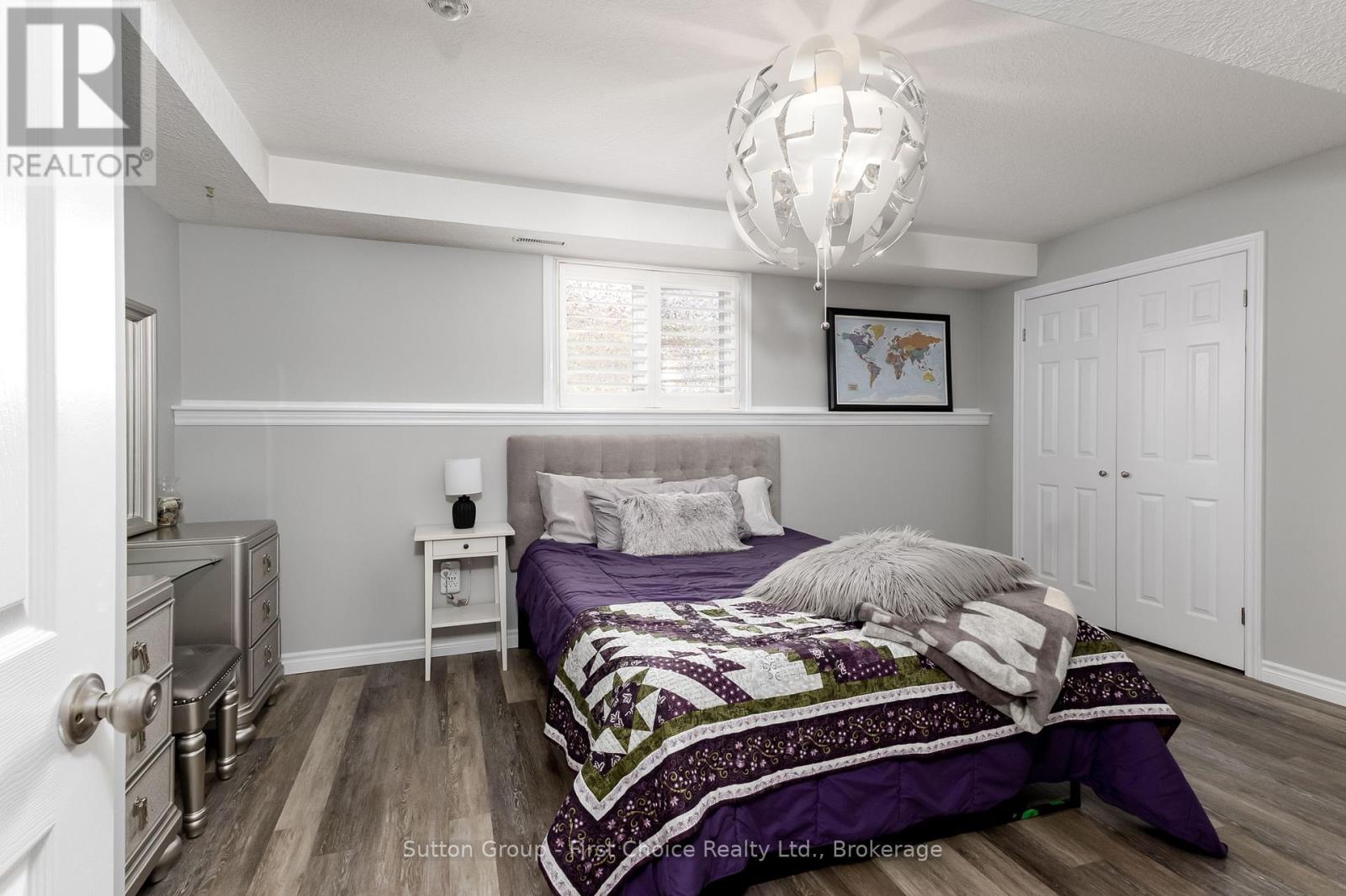 #3 148 BORDEN STREET - 16