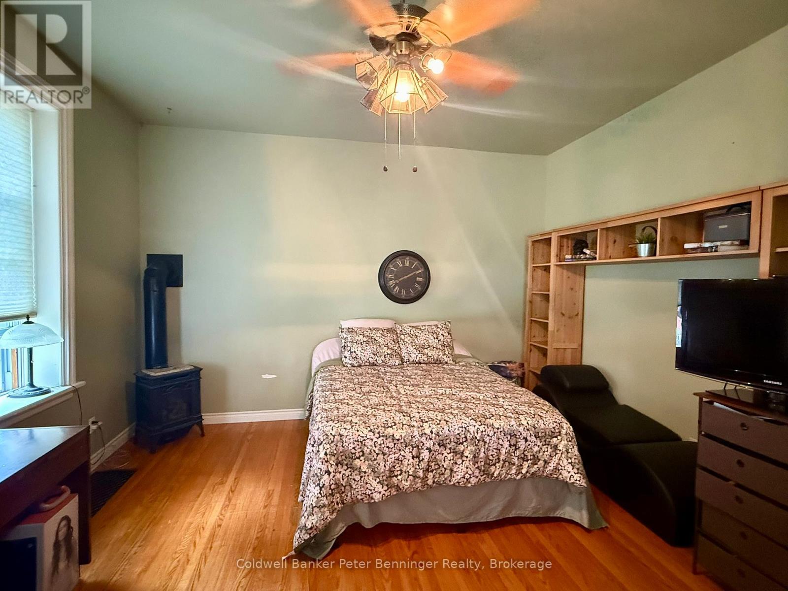 612 COLBORNE STREET - 12