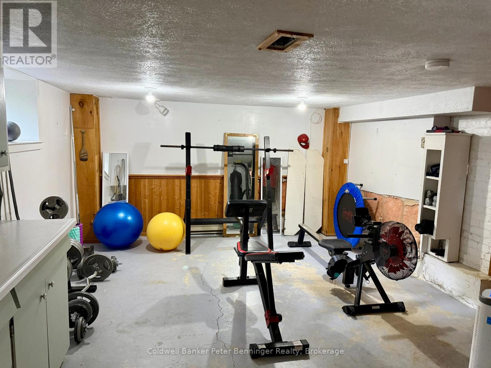 612 COLBORNE STREET - 22