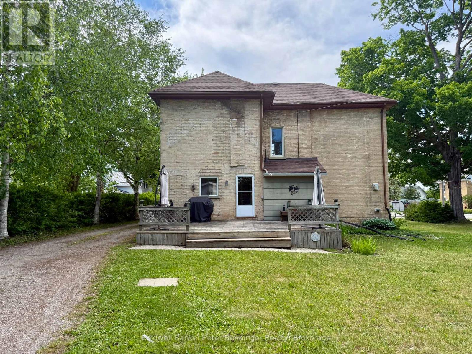 612 COLBORNE STREET - 26