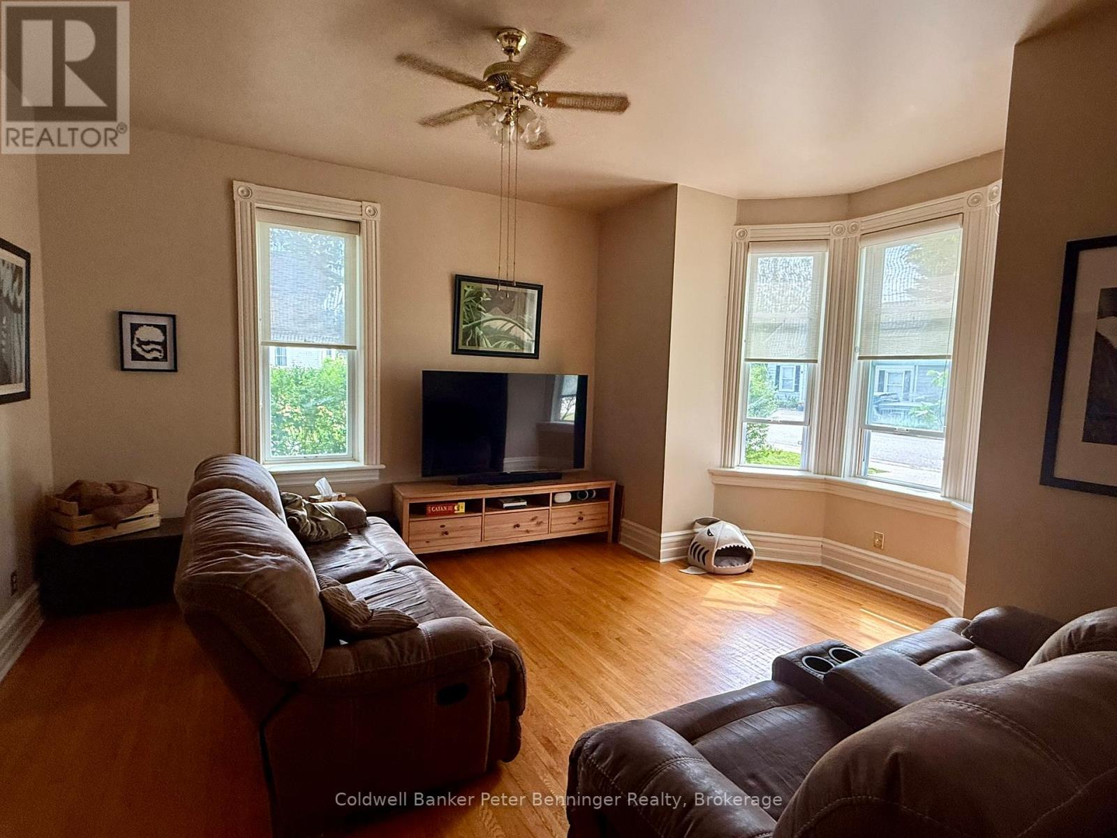 612 COLBORNE STREET - 9