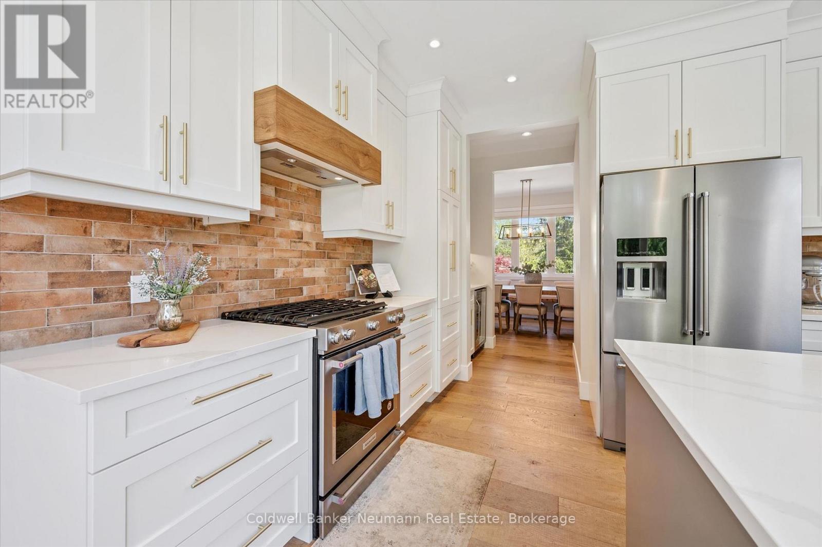 839 WATSON ROAD S - Image 10