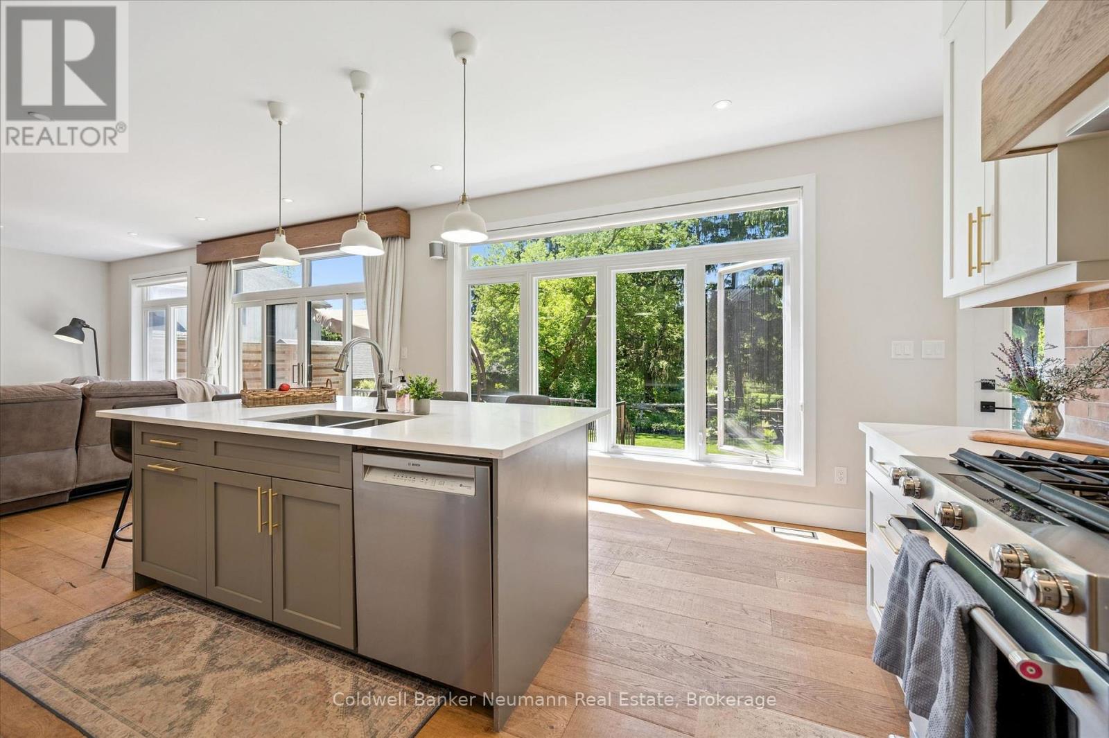 839 WATSON ROAD S - Image 11