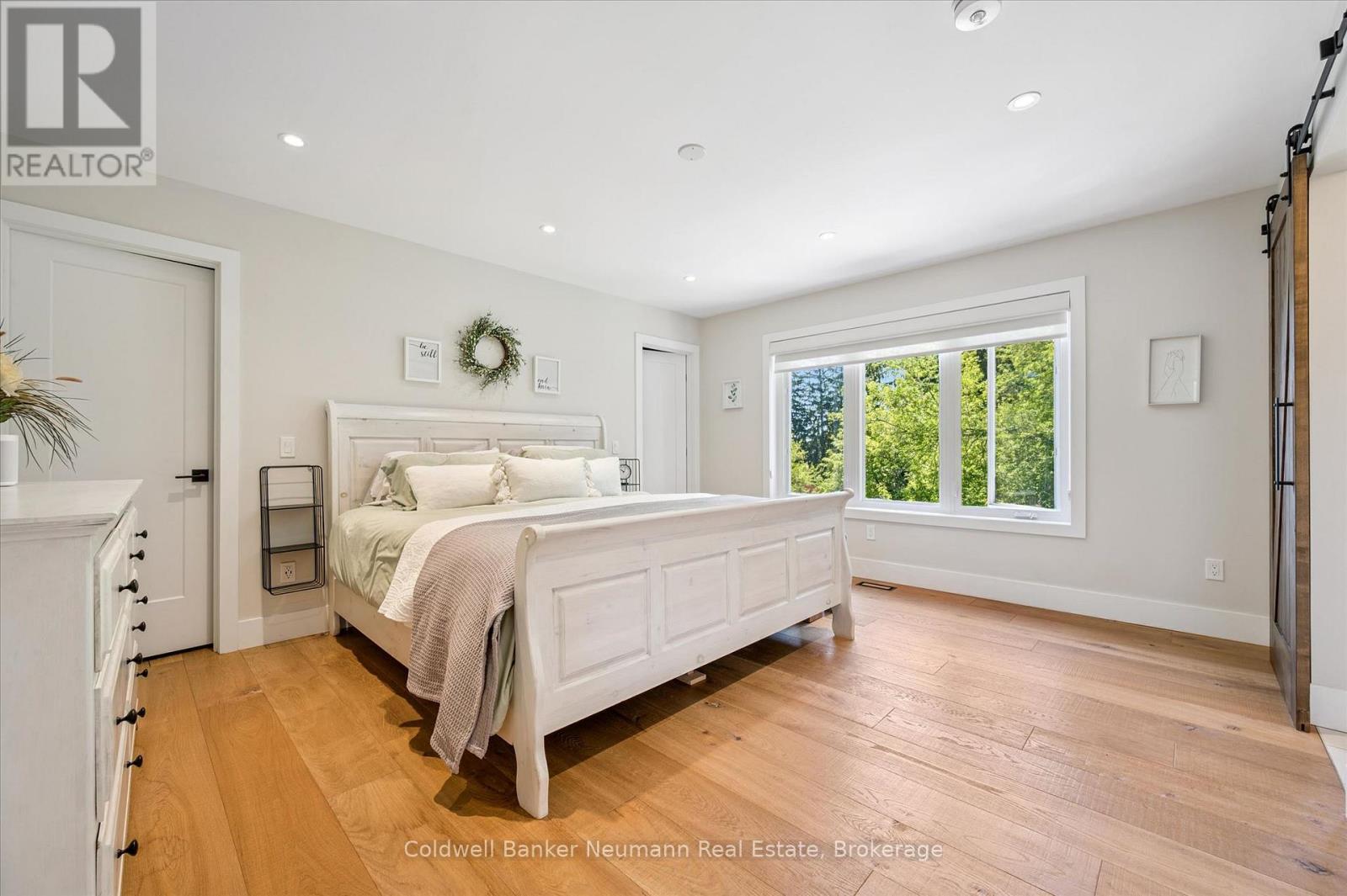 839 WATSON ROAD S - Image 18