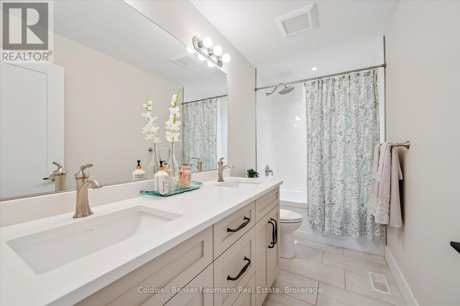 839 WATSON ROAD S - Image 23