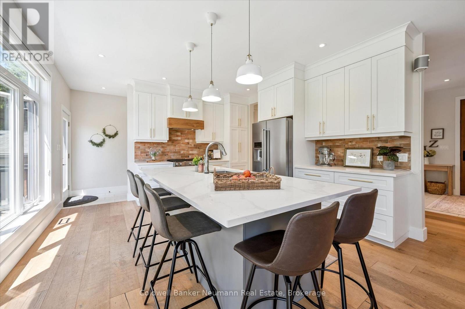 839 WATSON ROAD S - Image 9