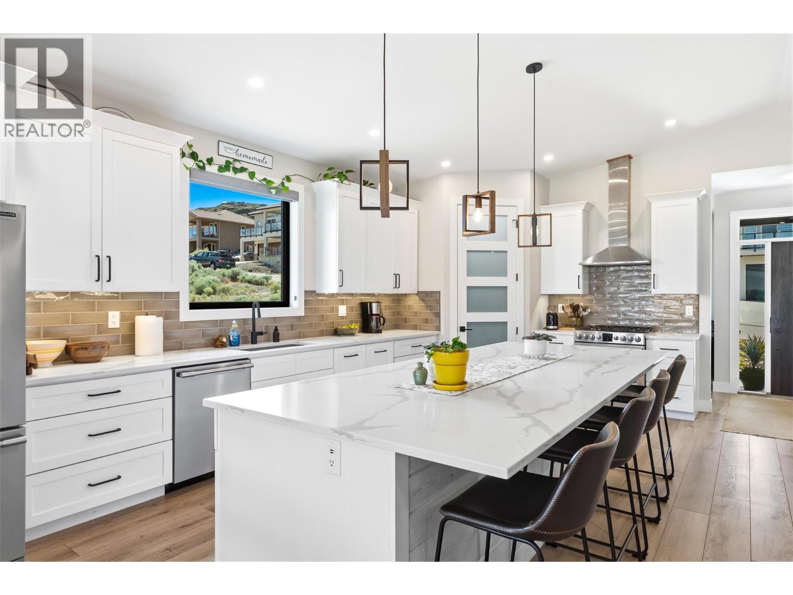 3803 TORREY PINES Drive, Osoyoos