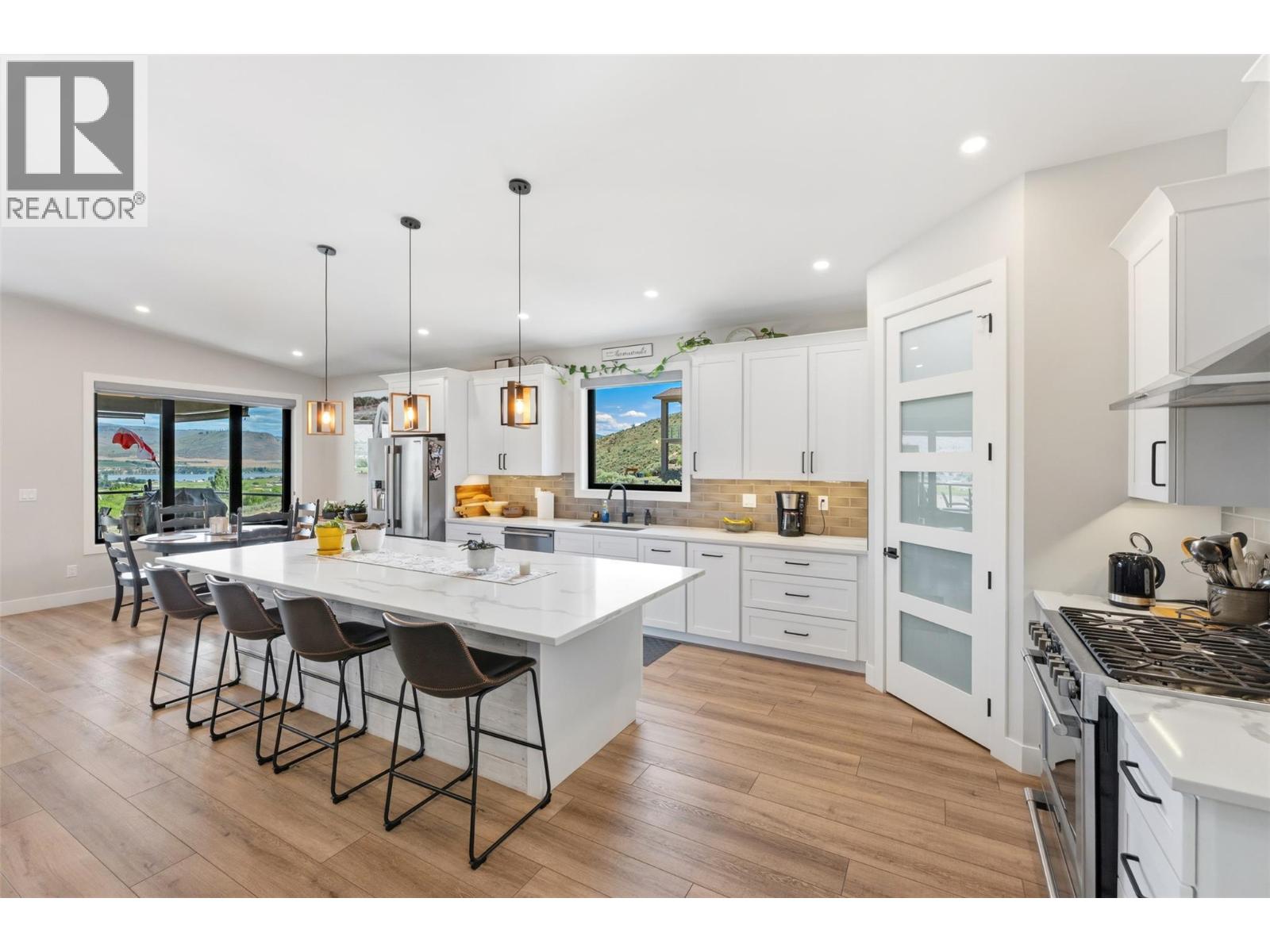 3803 TORREY PINES Drive, Osoyoos