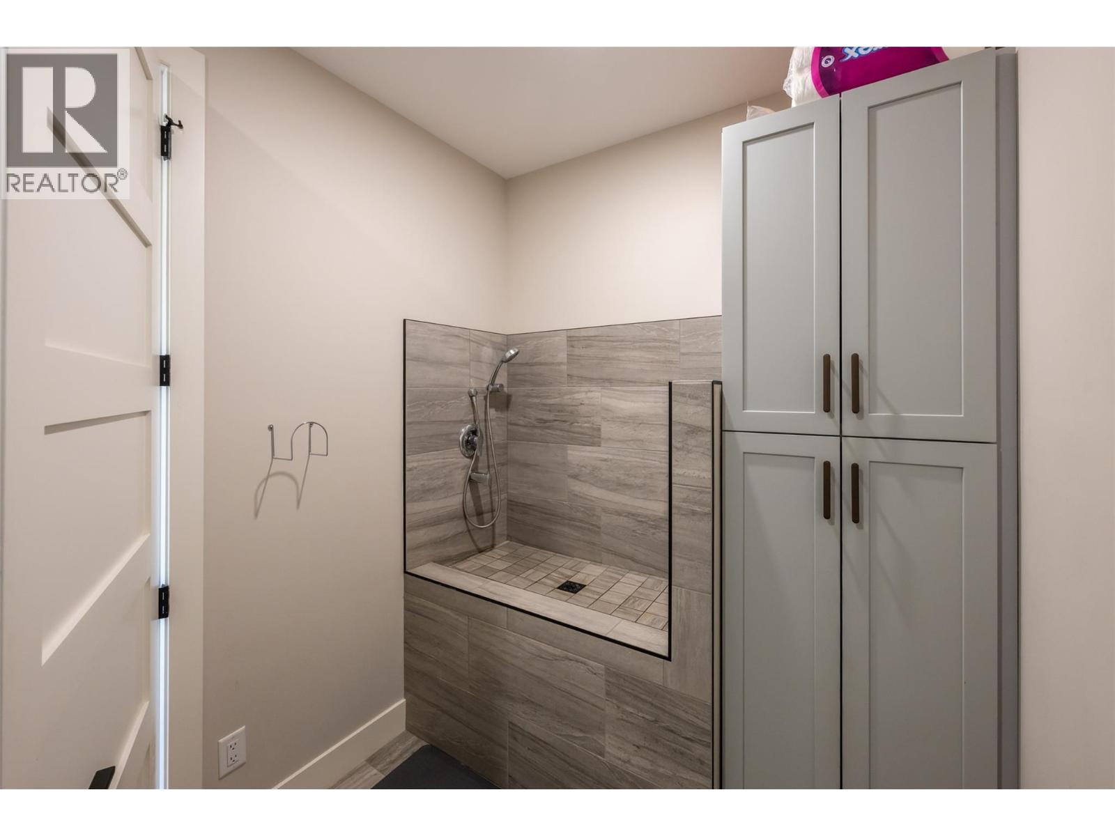 3803 TORREY PINES Drive, Osoyoos