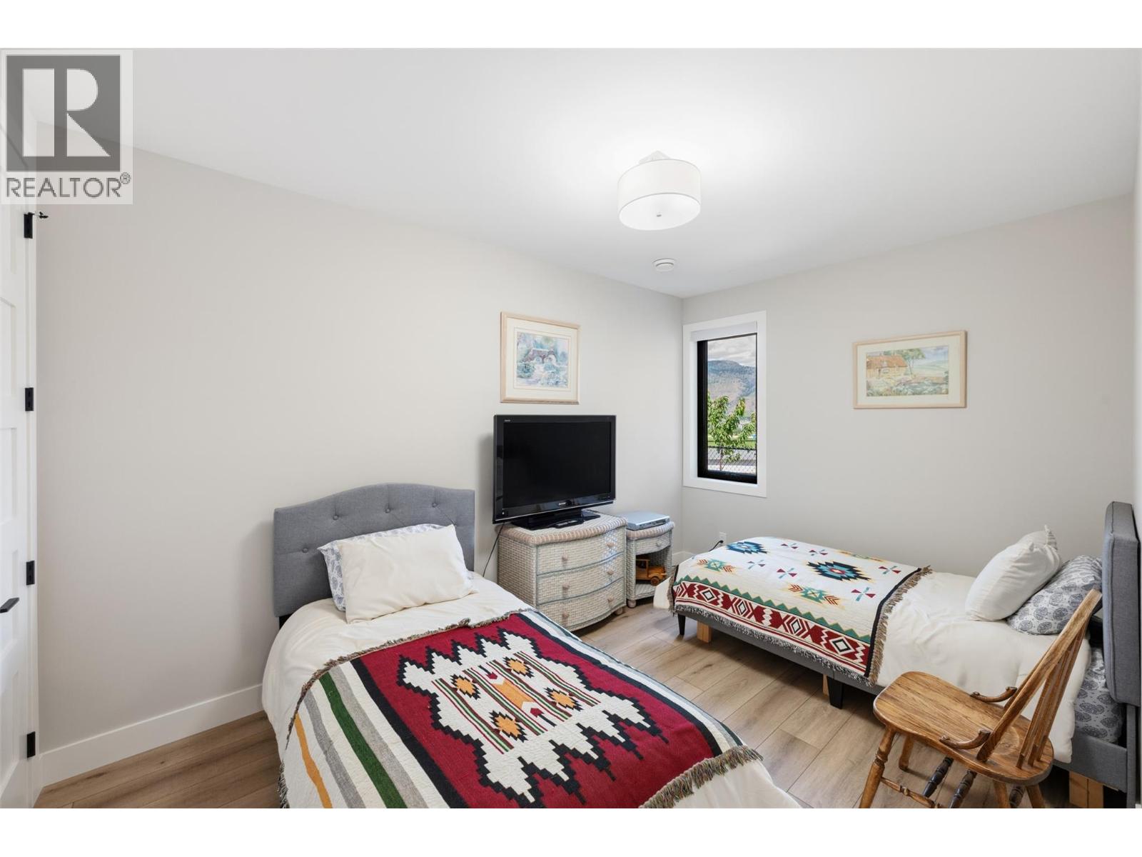 3803 TORREY PINES Drive, Osoyoos